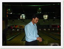 DSC06465 * Bowling in Bangalore with Team - Sanjeev * 3072 x 2304 * (2.18MB)