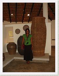 DSC06507 * JanaPada Loka Museum - Kecia and the basket * 2304 x 3072 * (2.91MB)